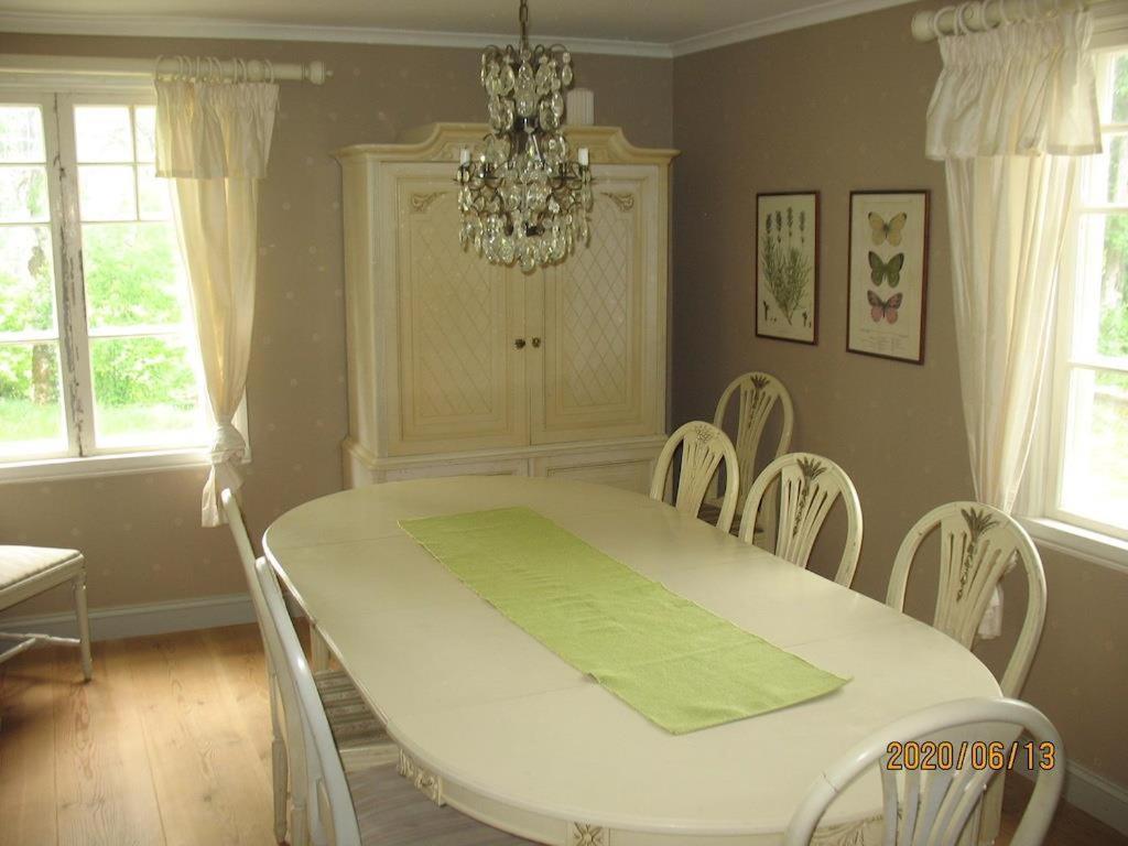 Amazing Home In Mellerud With 4 Bedrooms And Wifi Eksteriør billede